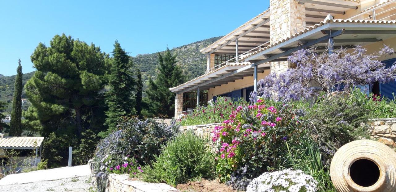 Blueline Guesthouse Agios Dimitrios  Exterior foto