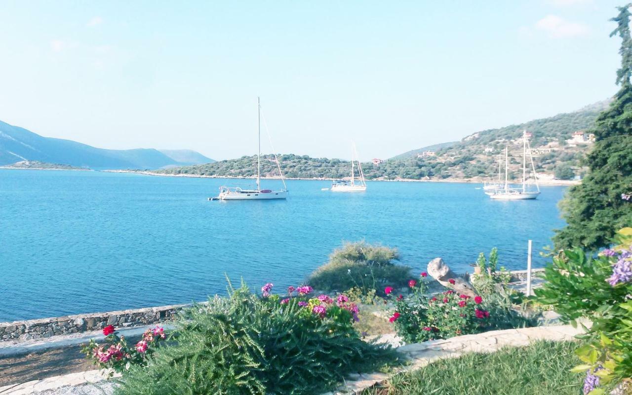 Blueline Guesthouse Agios Dimitrios  Exterior foto